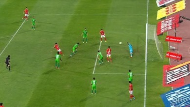 الأهلي يفوز على المصري برباعية ويعتلي صدارة الدوري رغم جدل خصم النقاط في إنتظار رد بيراميدز