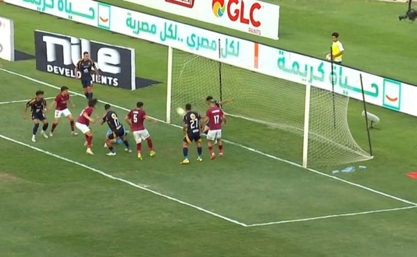 الأهلي يواصل الصدارة بانتصار صعب.. والأنظار تتجه لقرار مصيري الخميس! 1 الأهلي يواصل الصدارة بانتصار صعب.. والأنظار تتجه لقرار مصيري الخميس!