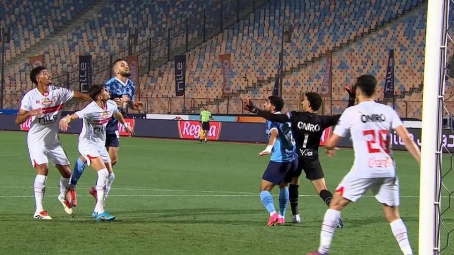 تعليق غير متوقع من أيمن الرمادي عن أخطاء لاعبي الزمالك امام بيراميدز