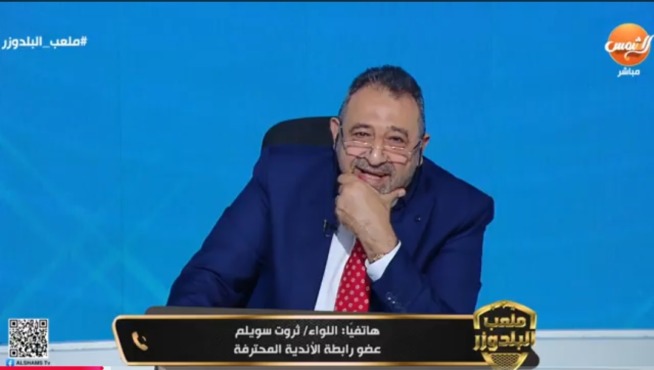 ثروت سويلم يكشف عن مفاجأة بشأن قرار الأهلي على هبوط الإسماعيلي ورفض طلب تأجيل لقاء بيراميدز - فيديو 1 ثروت سويلم يكشف عن مفاجأة بشأن قرار الأهلي على هبوط الإسماعيلي ورفض طلب تأجيل لقاء بيراميدز - فيديو