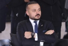 عضو إدارة الأهلي يواصل استفزاز جماهير الزمالك بتعليق غير مسؤول عن إعلان راعي الأحمر!! صورة