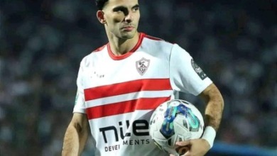 عاجل | زيزو يعود إلى الزمالك وسط ترقب.. اللاعب يتواجد بغرف خلع الملابس وينتظر حسم مصيره - صور