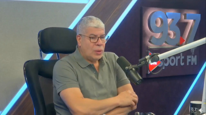 شوبير يُعلن متابعة الأهلي لهذا اللاعب "المحلي" لضمه في الصيف! فيديو 1 شوبير يُعلن متابعة الأهلي لهذا اللاعب "المحلي" لضمه في الصيف! فيديو