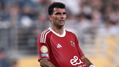 زيزو يثير الجدل بتصرف مستفز تجاه مشجع أهلاوي بعد الفشل المونديالي!! فيديو