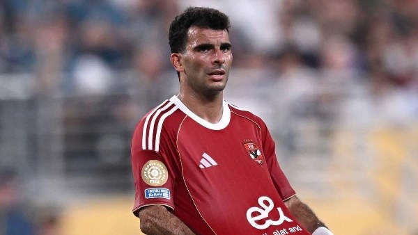 زيزو يثير الجدل بتصرف مستفز تجاه مشجع أهلاوي بعد الفشل المونديالي!! فيديو 1 زيزو يثير الجدل بتصرف مستفز تجاه مشجع أهلاوي بعد الفشل المونديالي!! فيديو