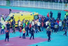 ليلة حزينة في الجزائر.. سقوط جماهير وإلغاء مراسم التتويج!