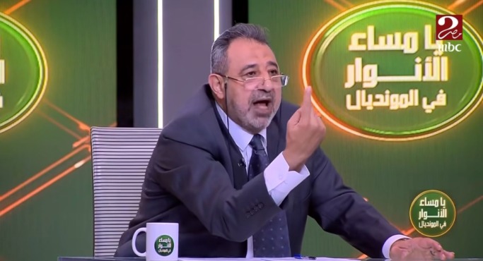 مجدي عبد الغني يفتح النار: "محدش محترف في الأهلي واحنا في رحلة.. وشايف لاعيبة بتشرب شيشة!" 1 مجدي عبد الغني يفتح النار: "محدش محترف في الأهلي واحنا في رحلة.. وشايف لاعيبة بتشرب شيشة!"
