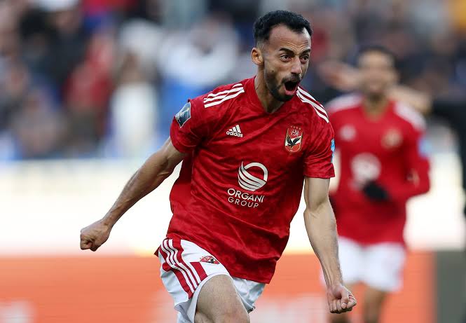 خالد الغندور يكشف مفاجأة بشأن مستقبل أحمد عبد القادر مع الأهلي! 1 خالد الغندور يكشف مفاجأة بشأن مستقبل أحمد عبد القادر مع الأهلي!