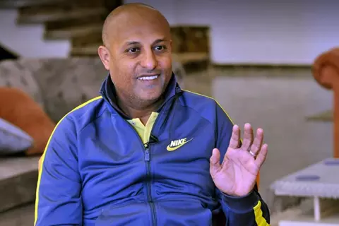 طارق مصطفى ينتقد مدرب الأهلي بسبب زيزو.. ويُصرح: أحلم بتدريب الزمالك وعودة الدوري لأحضان ميت عقبة 1 طارق مصطفى ينتقد مدرب الأهلي بسبب زيزو.. ويُصرح: أحلم بتدريب الزمالك وعودة الدوري لأحضان ميت عقبة