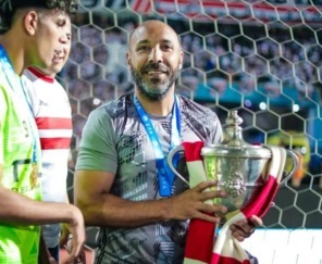 بعد رحيله.. أيمن عبد العزيز يوجه رسالة مؤثرة لجماهير الزمالك 1 بعد رحيله.. أيمن عبد العزيز يوجه رسالة مؤثرة لجماهير الزمالك