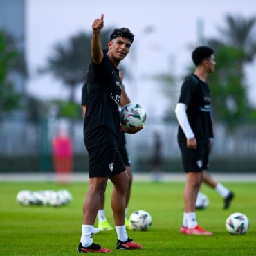 بعد أنباء رفضه التجديد.. والد محمد السيد يكشف موعد جلسة الزمالك مع اللاعب 1 بعد أنباء رفضه التجديد.. والد محمد السيد يكشف موعد جلسة الزمالك مع اللاعب