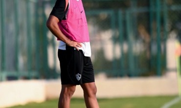 سر حزن أحمد شريف في مباراة البنك الأهلي.. وماذا يريد من معتمد جمال؟
