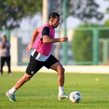 في حضور جون إدوارد.. 12 صورة ترصد تطورات بالجملة في مران الزمالك.. وعودة عواد الأبرز