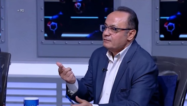 العناد يشتعل.. هل يتسبب بتروجت في ضياع صفقة الزمالك المنتظرة؟ طارق يحيي يفتح النار 1 العناد يشتعل.. هل يتسبب بتروجت في ضياع صفقة الزمالك المنتظرة؟ طارق يحيي يفتح النار