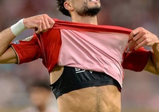 بعد هجوم جماهير الأهلي عليه .. وسام ابو علي يتخذ إجراء ناري عبر حسابه الشخصي - صورة