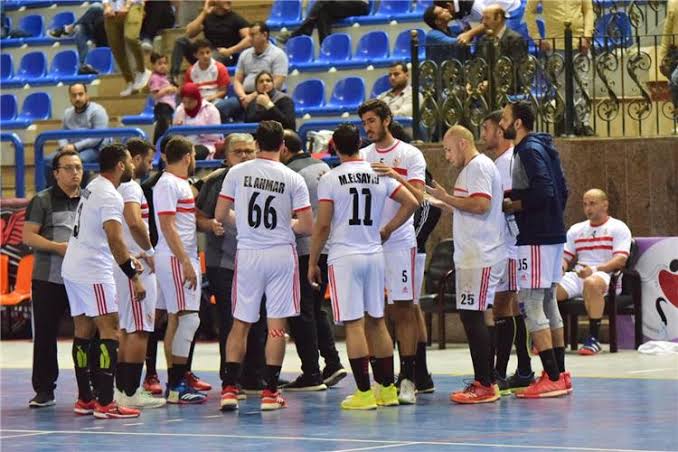 الزمالك يخطف نجم اليد من سبورتنج رغم محاولة الأهلي.. والصفقة تشمل تبادلاً مثيراً! 1 الزمالك يخطف نجم اليد من سبورتنج رغم محاولة الأهلي.. والصفقة تشمل تبادلاً مثيراً!