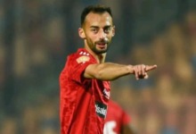 شوبير يكشف حقيقة تجميد أحمد عبد القادر في الأهلي ومصيره النهائي - فيديو