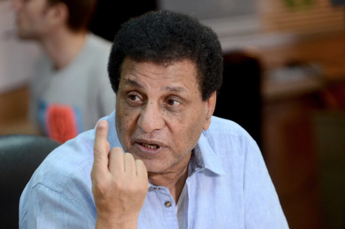 "قد لا يكون مفيدًا".. فاروق جعفر يُطلق تصريحات نارية بشأن احتمالية انتقال أحمد عبد القادر لـ الزمالك!