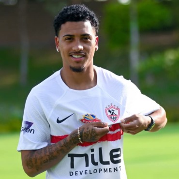 هكذا أعلن الزمالك عن وصول خوان ألفينا بيزيرا للقاهرة - صورة 1 هكذا أعلن الزمالك عن وصول خوان ألفينا بيزيرا للقاهرة - صورة