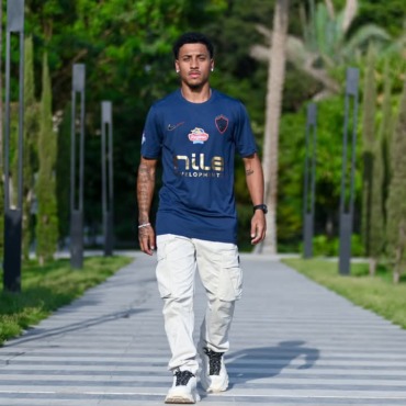 الكشف عن موقف ألفينا بيزيرا من مباراة الزمالك القادمة ورقم قميصه