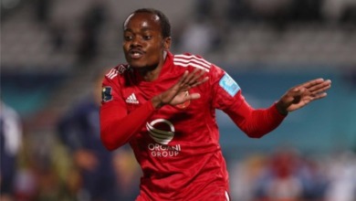 تقارير إفريقية: بيرسي تاو يُحدد مطالبه للعب في الزمالك!