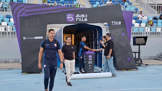 الزمالك يصل ستاد هيئة قناة السويس لمواجهة سيراميكا.. وإجراء عاجل من الجهاز الفني- فيديو وصور