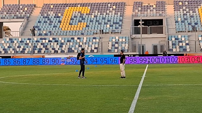 الزمالك يصل ستاد هيئة قناة السويس لمواجهة سيراميكا.. وإجراء عاجل من الجهاز الفني- فيديو وصور