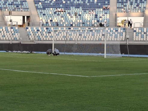 شاهد إستعدادات ستاد هيئة قناة السويس لاستضافة مباراة الزمالك وسيراميكا في افتتاح الدوري- صور