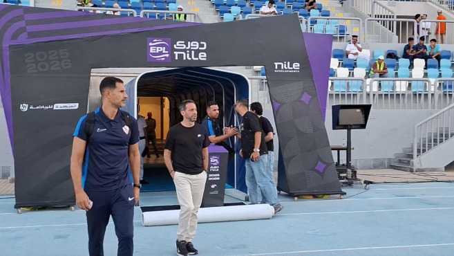 الزمالك يصل ستاد هيئة قناة السويس لمواجهة سيراميكا.. وإجراء عاجل من الجهاز الفني- فيديو وصور
