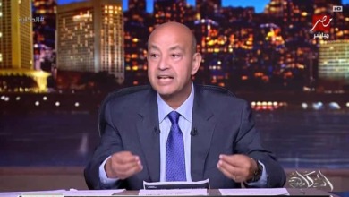عمرو أديب يفتح النار بشراسة ضد مرتضى منصور بسبب بلاغه لسحب أرض الزمالك