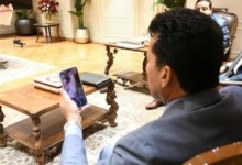 قبل ساعات قليلة من صدام مصر وبوركينا فاسو.. وزير الرياضة يُجري اتصالات على أعلى مستوى