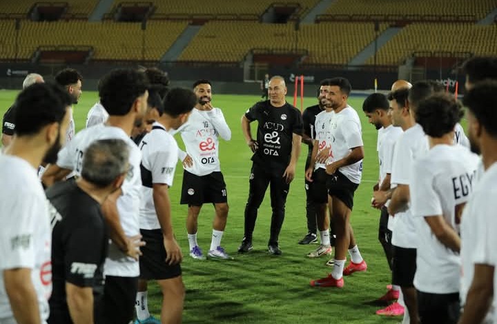 إحتفال خاص من لاعبي منتخب مصر بمحمد صلاح.. طالع التفاصيل - صورة 1 إحتفال خاص من لاعبي منتخب مصر بمحمد صلاح.. طالع التفاصيل - صورة