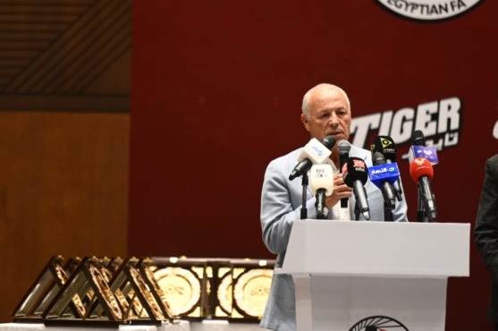 ابرزهم نجم الزمالك السابق.. تكريم حراس المرمى القدامى في مصر- صوره