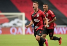 مفاجأة من العيار الثقيل.. حقيقة مفاوضات الزمالك لضم بيسولي! فيديو