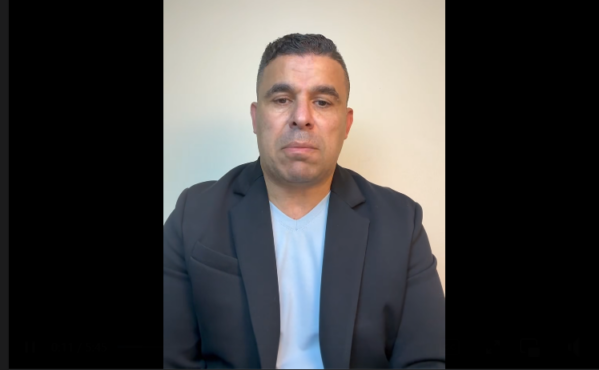 بعد أن سخر منه.. خالد الغندور يفتح النار على سيد عبد الحفيظ: أنا تعلمت الاحترام في بيت المستشار! فيديو 1 بعد أن سخر منه.. خالد الغندور يفتح النار على سيد عبد الحفيظ: أنا تعلمت الاحترام في بيت المستشار! فيديو