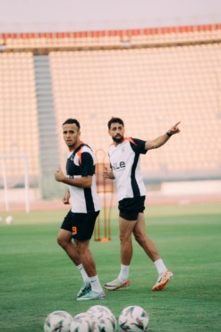 19 صورة ترصد كواليس مران الزمالك قبل مباراة ديكيداها.. عودة نجم الفريق
