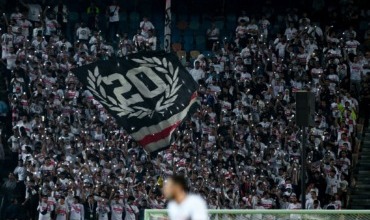 نجم الزمالك السابق يشيد بدور الجمهور في دعم النادي