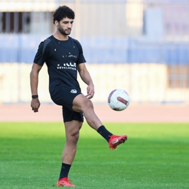 30 صورة ترصد كواليس مران الزمالك إستعدادا لمواجهة البنك الأهلي.. الظهور الأول لعبدالرؤوف 7 30 صورة ترصد كواليس مران الزمالك إستعدادا لمواجهة البنك الأهلي.. الظهور الأول لعبدالرؤوف