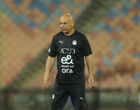 حسام حسن يجهز هذا الثنائي للمشاركة أمام غينيا بيساو في تصفيات كأس العالم
