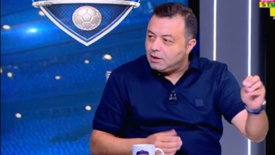 تحدث الكابتن أشرف إمام عبر برنامج "اللعيب" على قناة إم بي سي مصر عن أسباب غضب جماهير الزمالك بعد الخسارة أمام الأهلي، مشيرًا إلى أن الفريق كان متصدرًا جدول الدوري. وقال إمام: "الزملكاوية كلهم زعلانين لأننا كنا أول الدوري، والمفروض داخلين المباراة متفوقين على الأهلي. النادي الأهلي جاي من بعيد وكان متأخر، وحصل عنده لخبطة فنية وغير جهازه الفني في نص الموسم، وده الأهلي ما بيعملوش عادة." وأضاف: "الأهلي كمان غايب عنه لاعيبة أساسيين زي إمام عاشور وزيزو، وبالتالي بعيد إنه ييجي ويكسبك، وده اللي مزعل الجمهور."