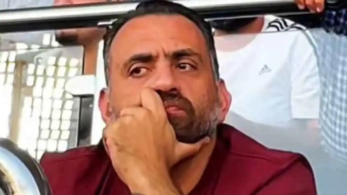 جلسة بين جون إدوارد ووكيل لاعب الزمالك لحسم تجديد عقده.. طالع التفاصيل 1 جلسة بين جون إدوارد ووكيل لاعب الزمالك لحسم تجديد عقده.. طالع التفاصيل