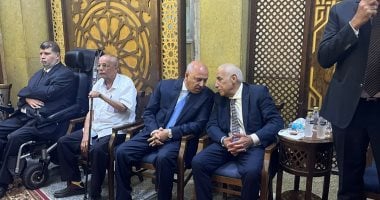 نجوم الرياضة المصرية وشخصيات بارزة في عزاء محمد صبري ووفد من الأهلي- صورة 6 نجوم الرياضة المصرية وشخصيات بارزة في عزاء محمد صبري ووفد من الأهلي- صورة