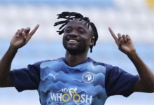 الأهلي يحسم الجدل بشأن ضم فيستون ماييلي.. ومفاجأة حول وسام أبو علي! 2 الأهلي يحسم الجدل بشأن ضم فيستون ماييلي.. ومفاجأة حول وسام أبو علي!