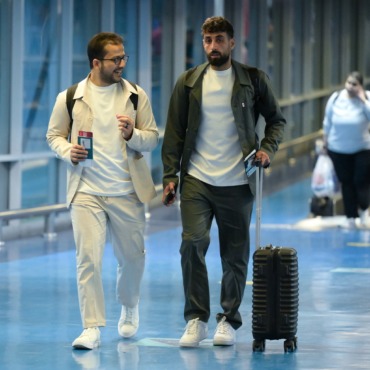 بعثة الزمالك تغادر القاهرة إلى الإمارات للمشاركة في بطولة السوبر المصري- صورة 19 بعثة الزمالك تغادر القاهرة إلى الإمارات للمشاركة في بطولة السوبر المصري- صورة