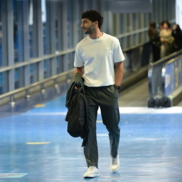 بعثة الزمالك تغادر القاهرة إلى الإمارات للمشاركة في بطولة السوبر المصري- صورة 18 بعثة الزمالك تغادر القاهرة إلى الإمارات للمشاركة في بطولة السوبر المصري- صورة