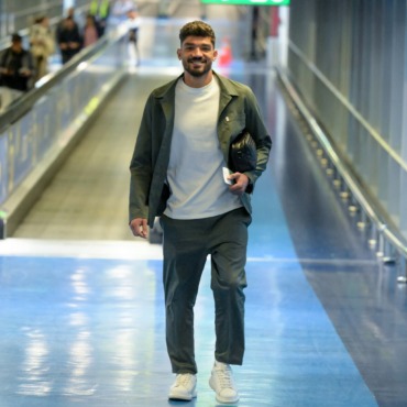 بعثة الزمالك تغادر القاهرة إلى الإمارات للمشاركة في بطولة السوبر المصري- صورة 14 بعثة الزمالك تغادر القاهرة إلى الإمارات للمشاركة في بطولة السوبر المصري- صورة