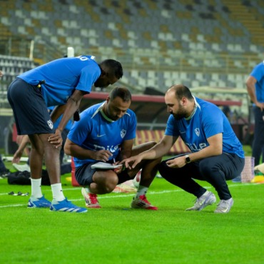 أحمد عبدالرؤوف بعد الفوز أمام بيراميدز:" والله العظيم لم أنم منذ 3 أيام بسبب هذا الأمر" 1 أحمد عبدالرؤوف بعد الفوز أمام بيراميدز:" والله العظيم لم أنم منذ 3 أيام بسبب هذا الأمر"