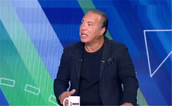 أيمن يونس ينعي محمد صبري.. ويؤكد "أسرته في رقبة الزمالك"