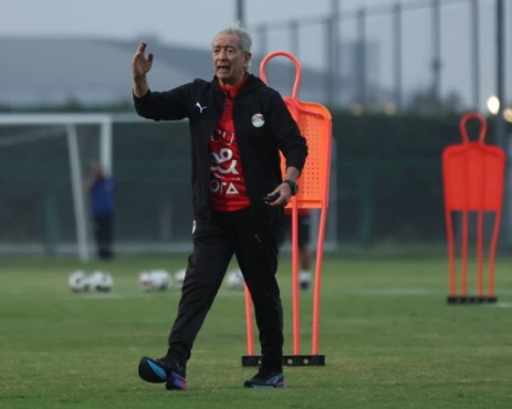 حلمي طولان يستبعد لاعب الزمالك ويضم ثنائي جديد لمنتخب مصر الثاني