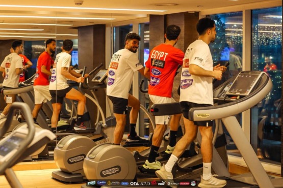 تدريبات استشفائية للاعبي منتخب مصر إستعدادا لمواجهة اوزبكستان-صورة